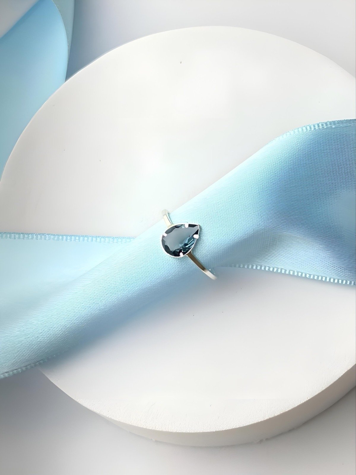 Anel de Prata Zircônia Gota Rosa