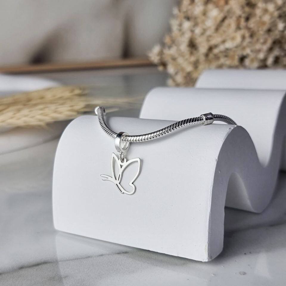 Berloque de Prata Borboleta Minimalista