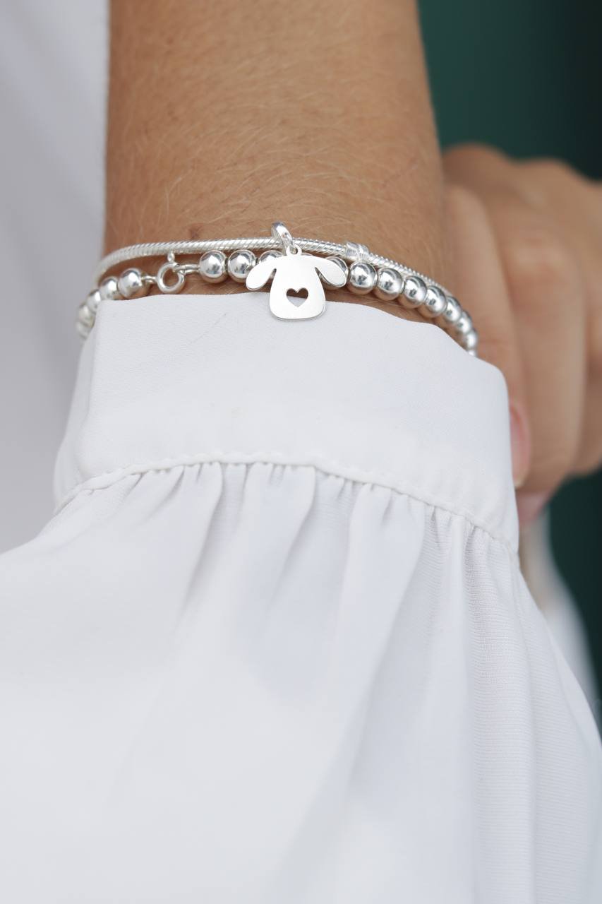 Berloque de Prata Cachorro Coração Vazado