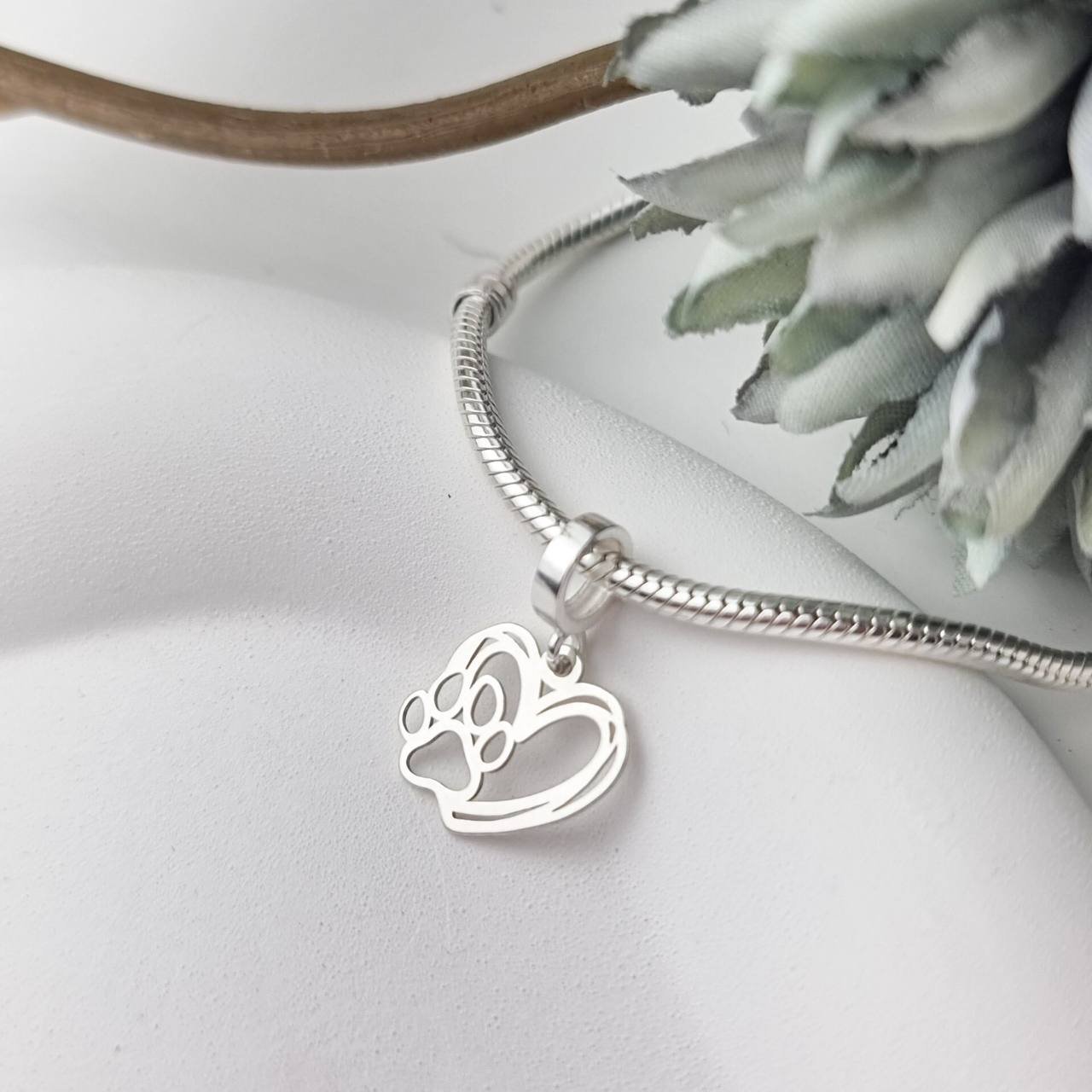 Berloque de Prata Coração Patinha Vazado