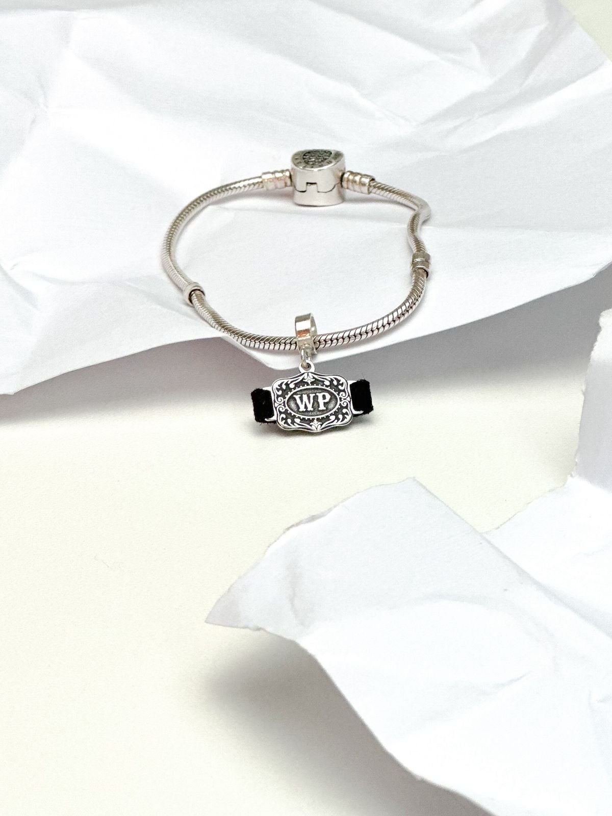 Berloque de Prata Personalizável Fivela Cinto Iniciais