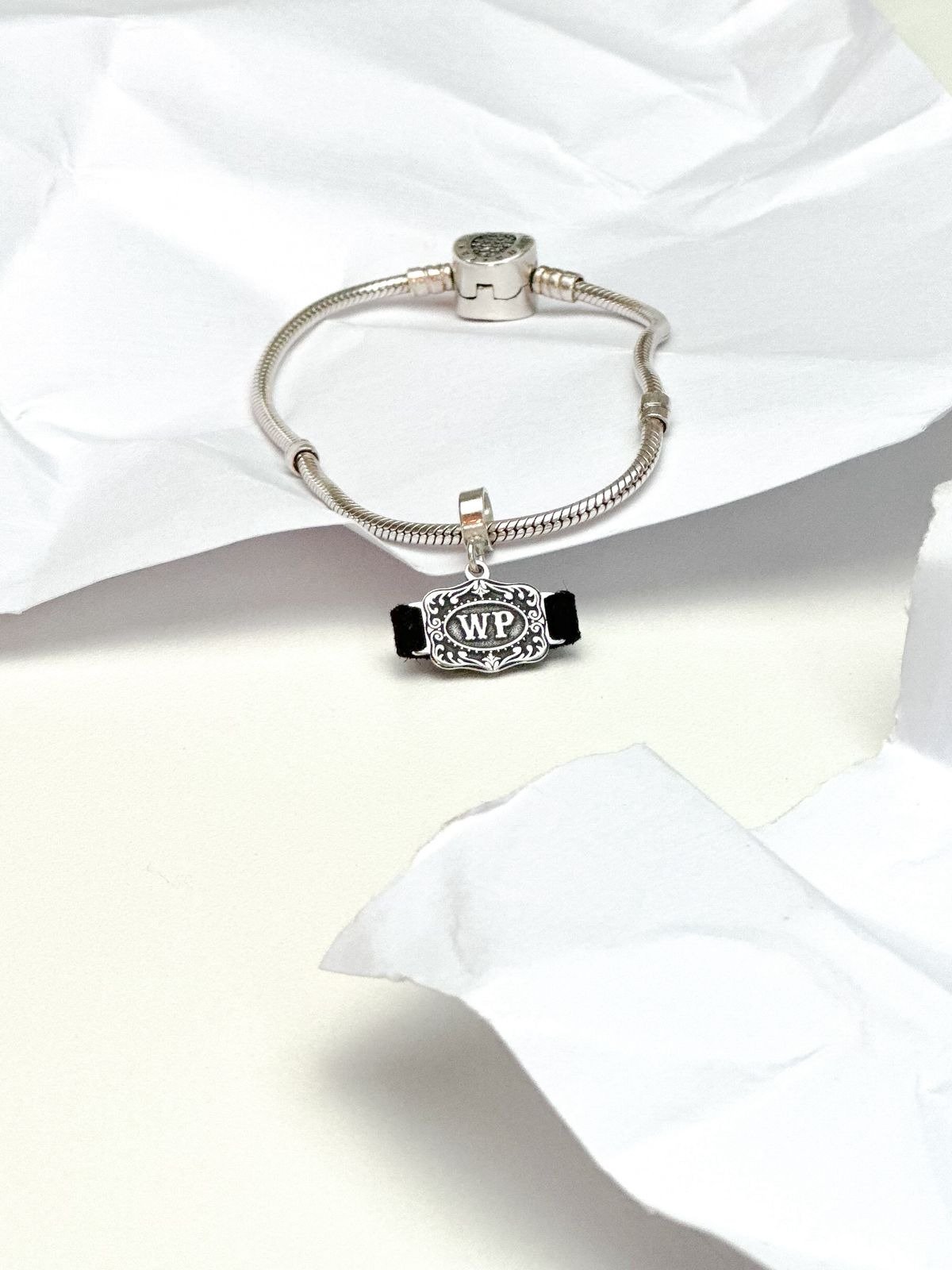 Berloque de Prata Personalizável Fivela Cinto Iniciais