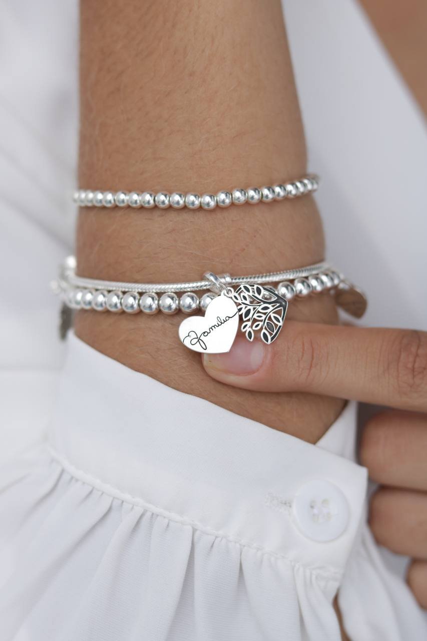 Berloque de Prata Patuá Coração Família Árvore da Vida