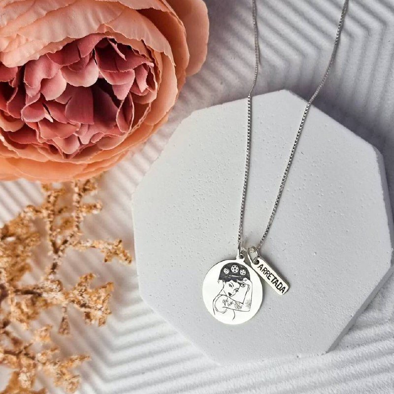 Colar de Prata Patuá Arretada Medalha Nordestina Empoderada