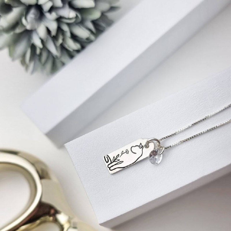 Colar de Prata Patuá Etiqueta Gatinho Zircônia