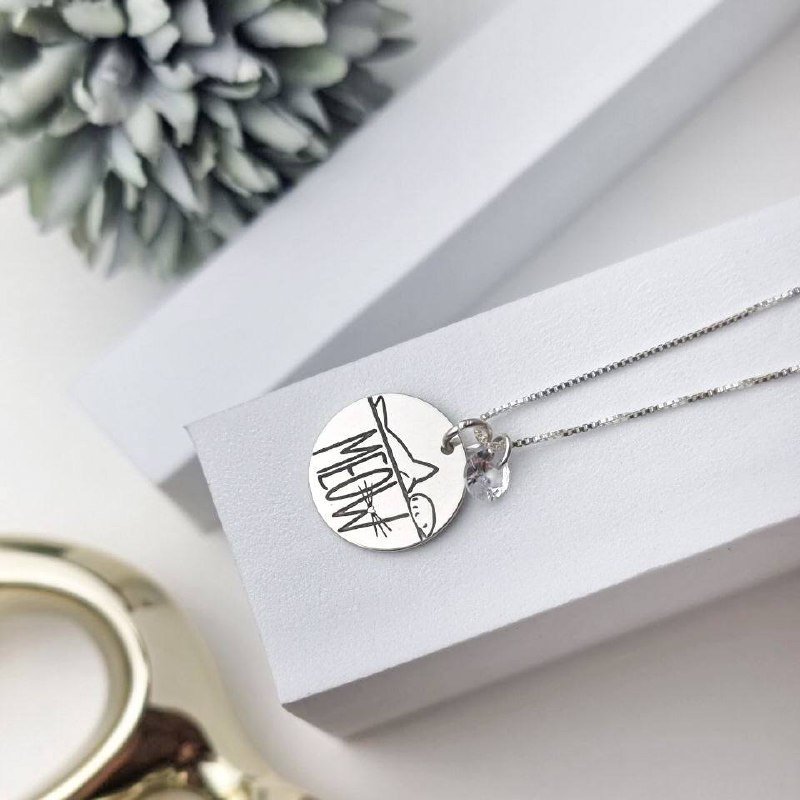 Colar de Prata Patuá Medalha Meow e Zircônia