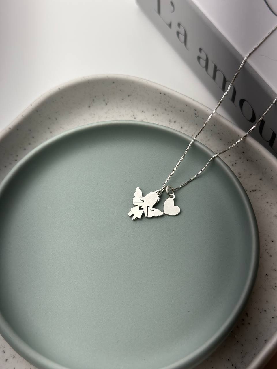 Colar de Prata Patuá Menina Anjo Coração