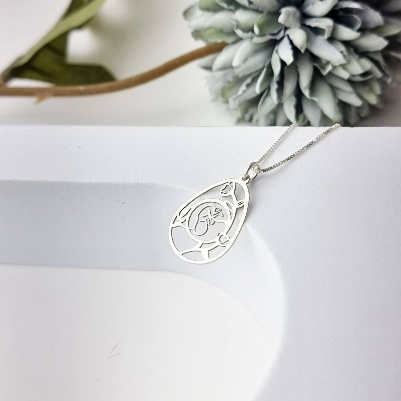 Colar de Prata Útero Florido