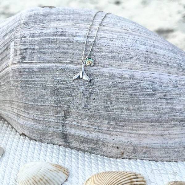 Colar Patuá Rabo de Sereia e Escama Branca Prata 925