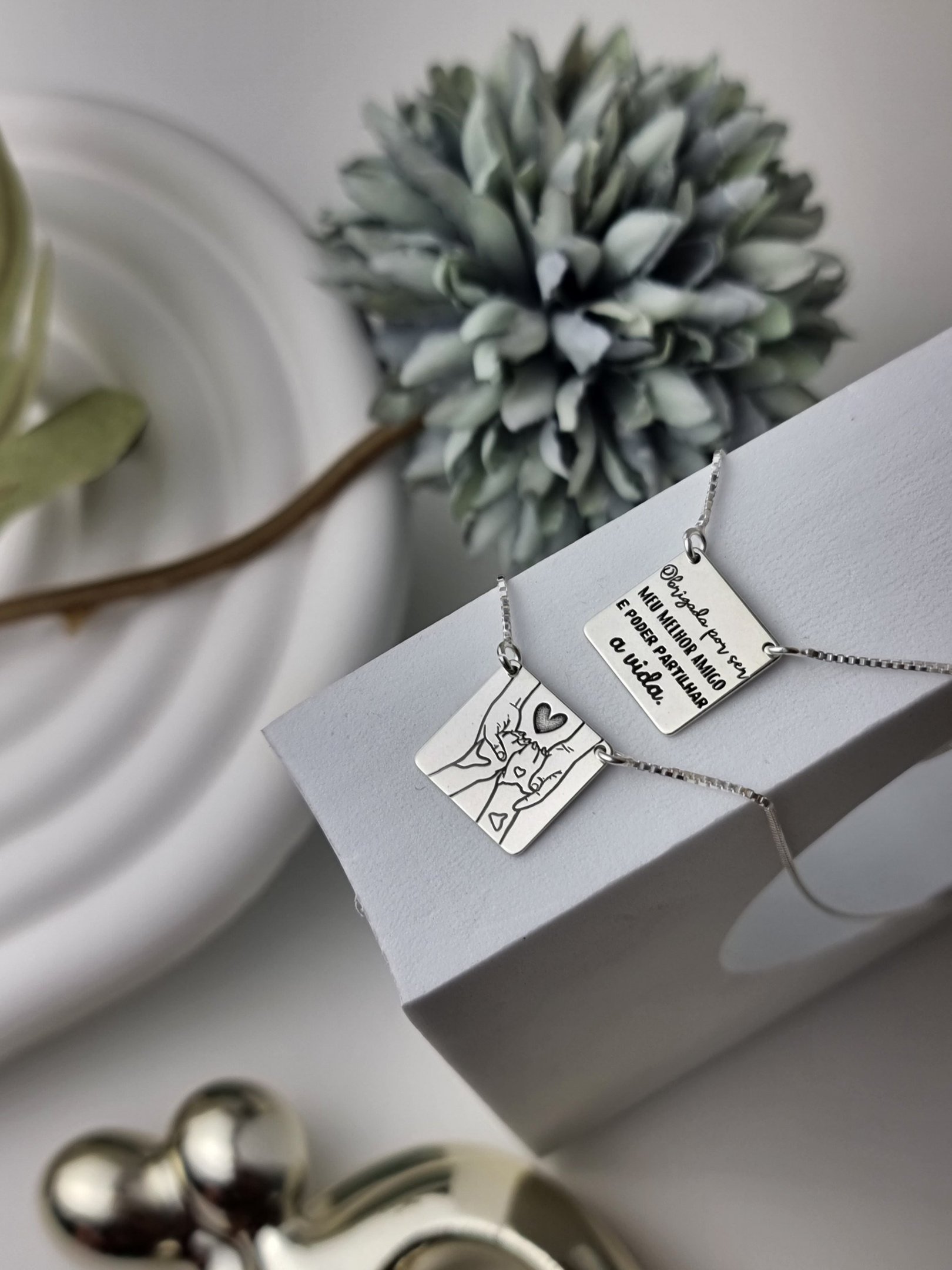 Escapulário de Prata Quadrado Melhor Amigo de 4 Patas