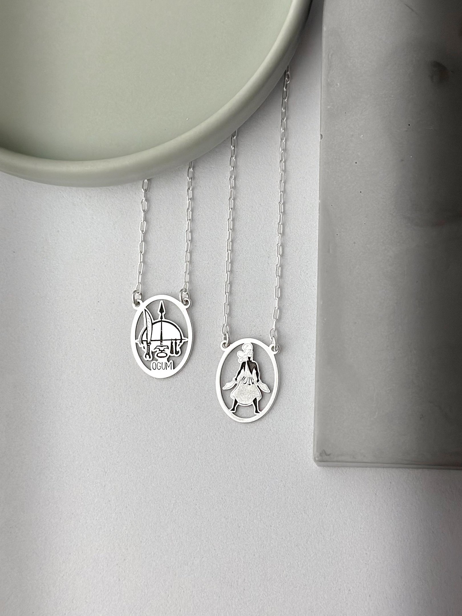 Escapulário de Prata Ogum Oval