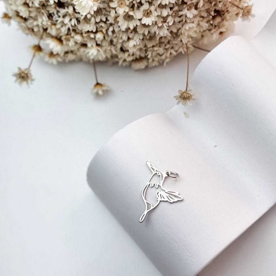 Pingente de Prata Beija-flor Minimalista