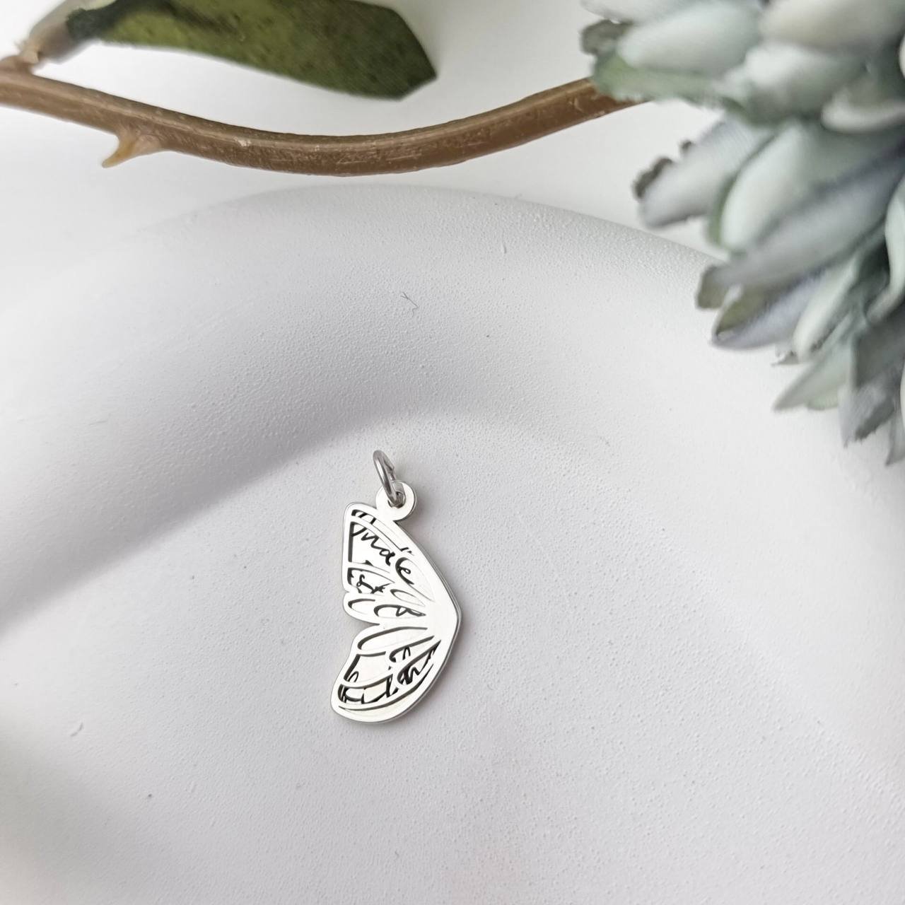 Pingente de Prata Borboleta Dupla Filha