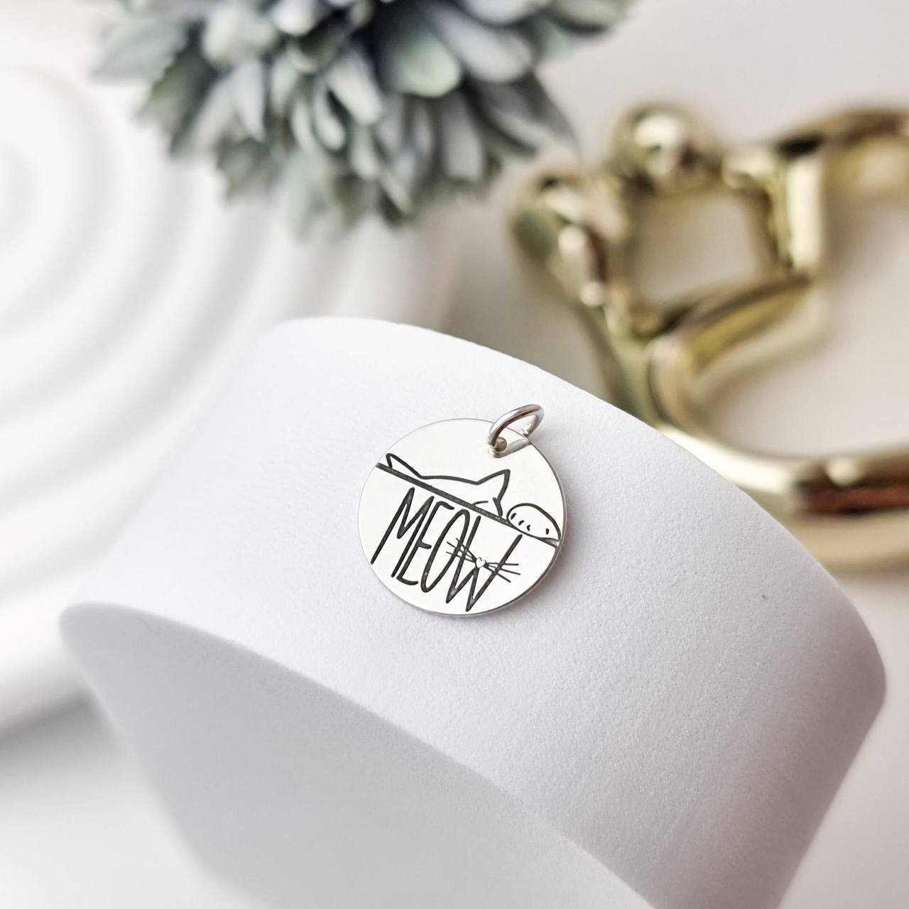 Pingente de Prata Medalha Meow