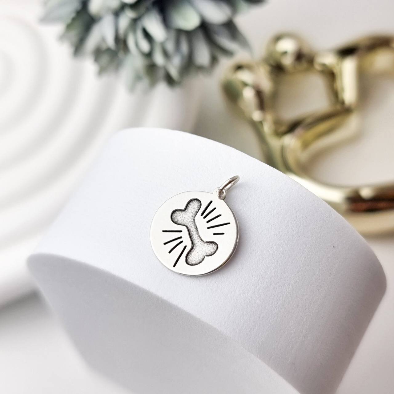 Pingente de Prata Medalha Ossinho