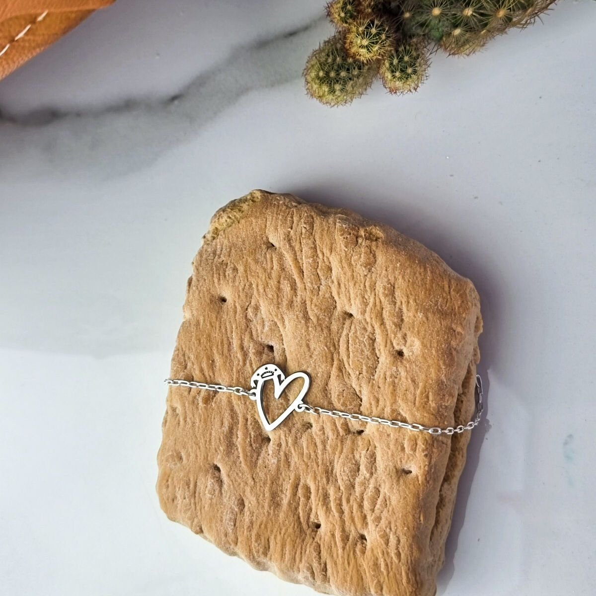 Pulseira de Prata Coração com Chapéu Vazado