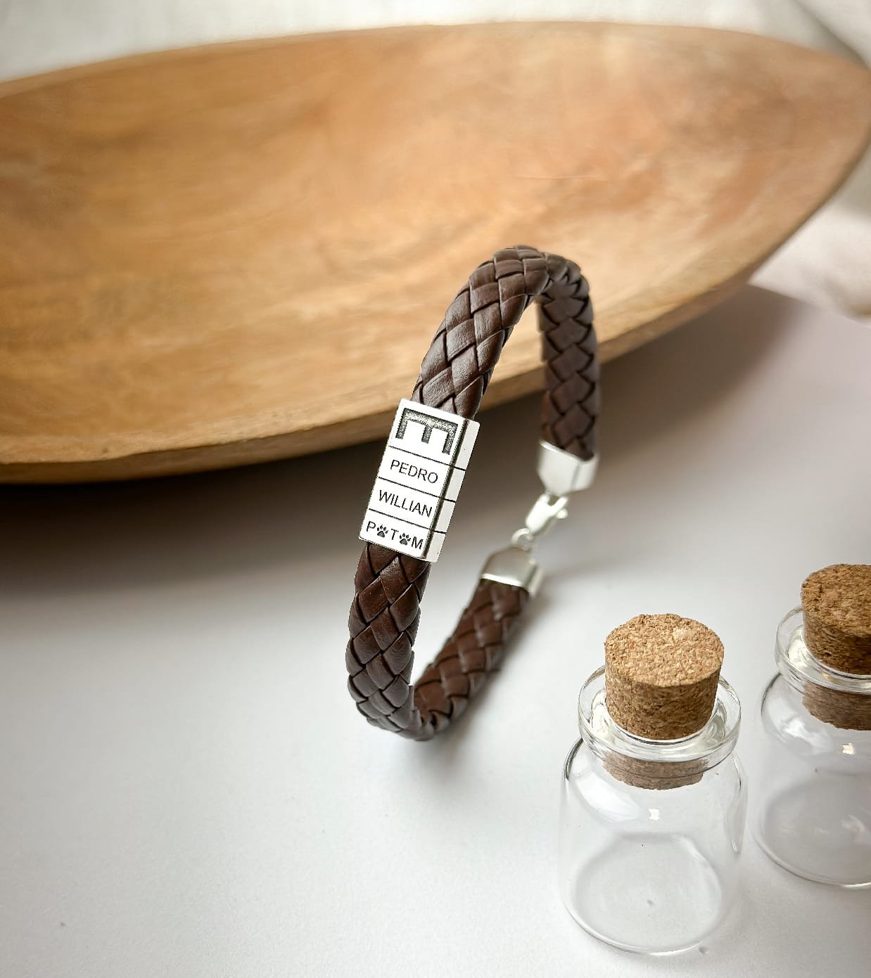 Pulseira de Prata Personalizável Courino Chapa 3 Nomes